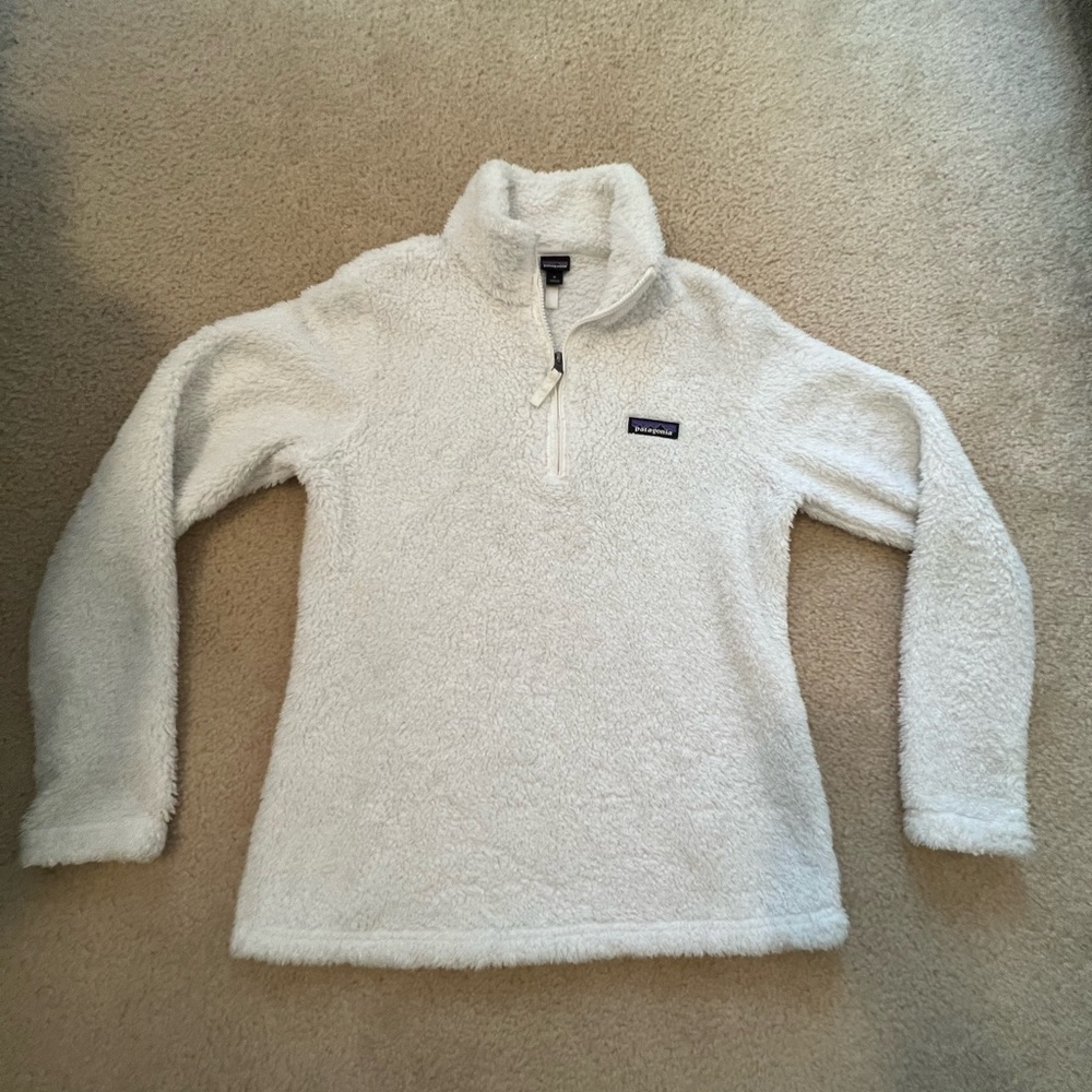 White Patagonia quarter zip Women’s medium